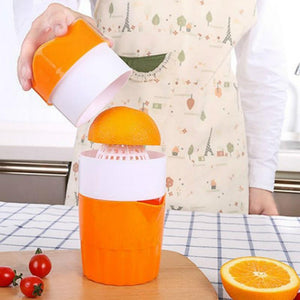 Manual Juicer Orange Lemon Fruit Squeezer Juicer Machine Portable 300ML Juicer Cup Outdoor Fruit Juicer Kitchen Fruit Tool